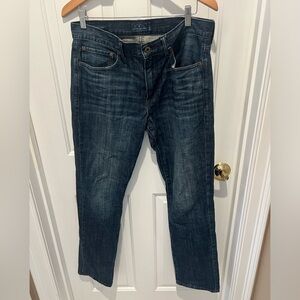 Men’s Lucky Brand Jeans, 121 Heritage Slim, size 32x32. Excellent condition!